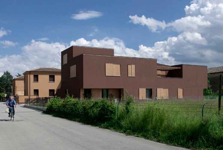 thumbs//Architettura-di-qualita-in-ER/Architettura-di-qualita-in-ER_img/BO-Altedo_Diverserighestudio_Casalogica-med.jpg
