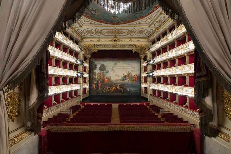 thumbs//TEATRI/Parma_Teatro_Regio/_SCA6838-med.jpg