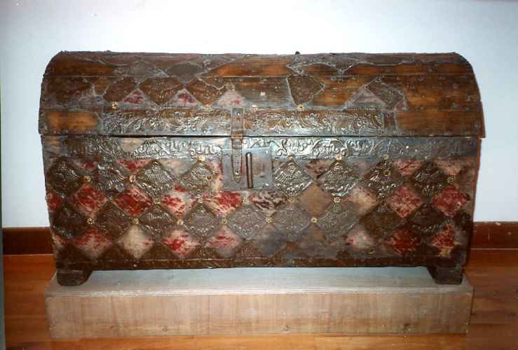 thumbs//bdr/reggio1994//baule1994012-med.jpg