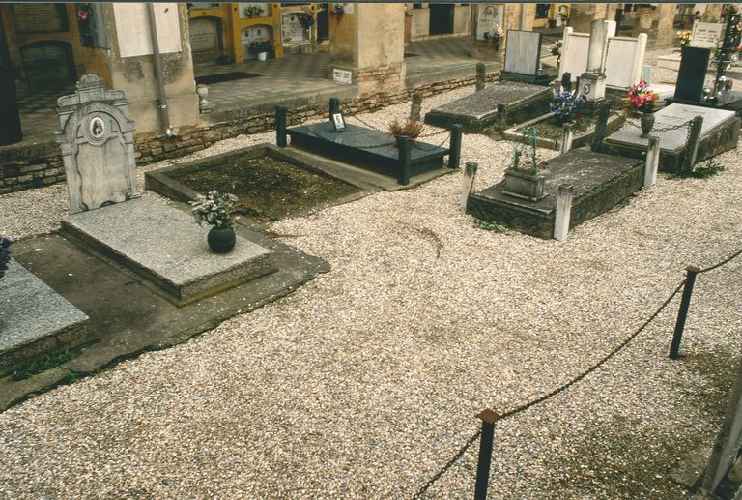 thumbs//cimiteri_ebraici/guastalla/Guastalla_cebraico-med.jpg