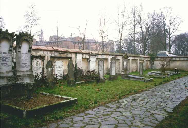 thumbs//cimiteri_ebraici/monticelli/Monticelli_Ongina_cebraico-med.jpg
