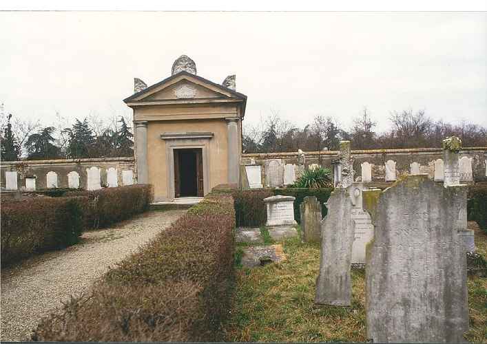 thumbs//cimiteri_ebraici/reggio_emilia/ReggioEmilia1_cebraico-med.jpg