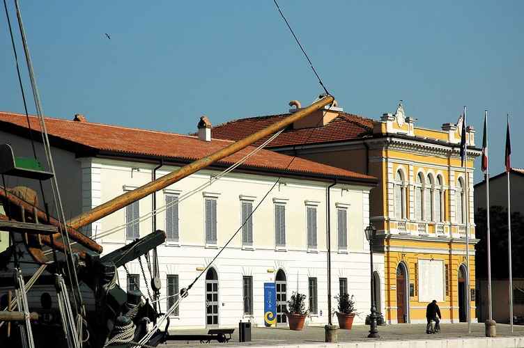 thumbs//contenitori/forlcese/cesenatico//FC001/MM01-med.jpg