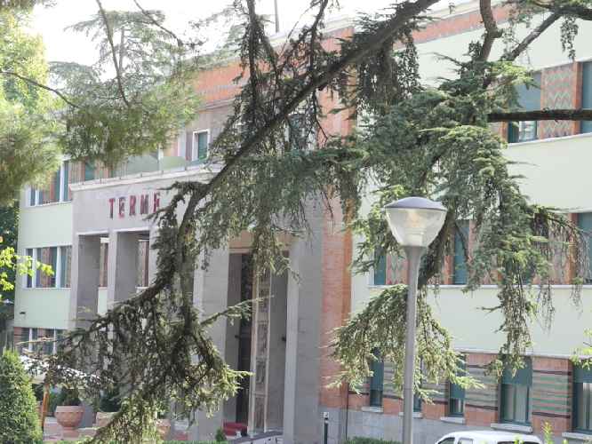 thumbs//scheda_PG/PROV%20FORLI%20CESENA/Parco%20delle%20Terme%20-%20Castrocaro/IB%20DSCN5354-med.jpg
